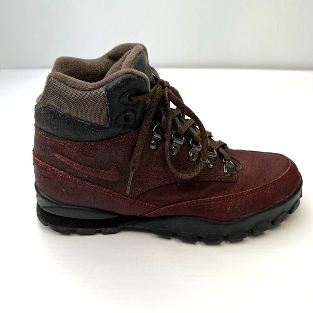 Vintage Nike Air Boots Women 9 Hiking Leather Lace Up Swoosh Brown Ankle Cruise